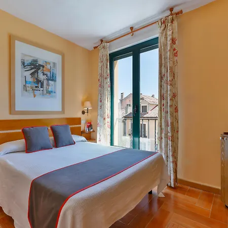 Oyo La Agroturismo Valsain